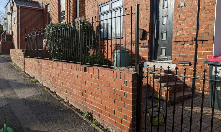 Metal Gate & Railings
